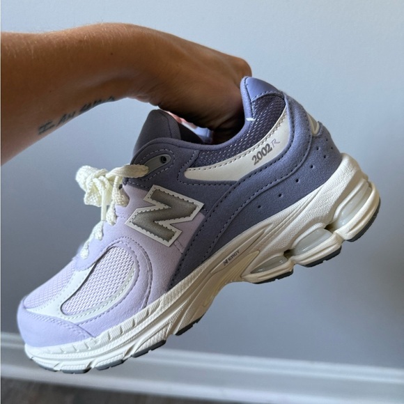 New Balance 2002R Nergy Sneakers Running Shoes Anthro Purple White Size 5 6.5 - Picture 11 of 16